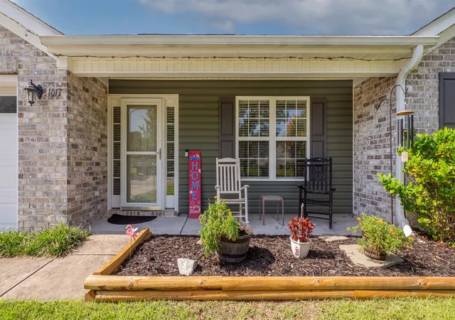 Photo 3 of Sale Pending at 1017 Macala Dr, Conway, SC 29527 | MLS# 2620533 | Listing updated on 2026-09-30