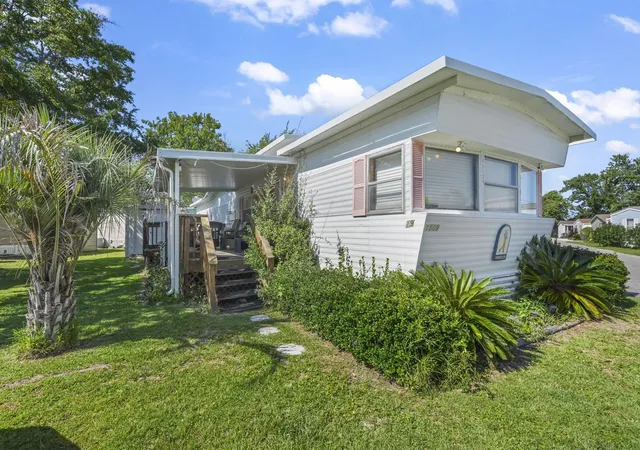 Photo 1 of Manufactured home for sale at 1509 Sand Dollar Ln, Murrells Inlet, SC 29576 | MLS# 2620547 | Listing updated on 2026-09-14