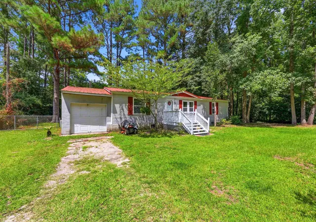 Photo 3 of Manufactured home for sale at 135 Ann Rudiger Ln, Longs, SC 29568 | MLS# 2620607 | Listing updated on 2026-09-21