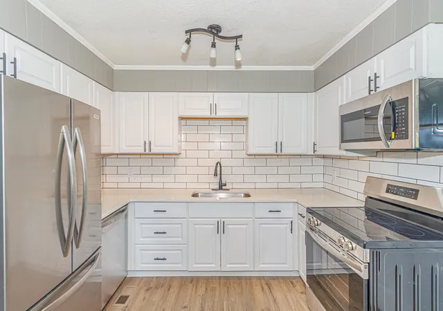 Photo 3 of Sale Pending at 325 Grices Fry Ct, Mullins, SC 29574 | MLS# 2620610 | Listing updated on 2026-09-05