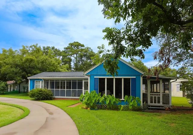 Photo 1 of Single family home for sale at 702 13th Ave S, Myrtle Beach, SC 29577 | MLS# 2620690 | Listing updated on 2026-09-11