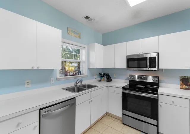 Photo 4 of Sale Pending at 5825 Catalina Dr #923, North Myrtle Beach, SC 29582 | MLS# 2620705 | Listing updated on 2026-09-02