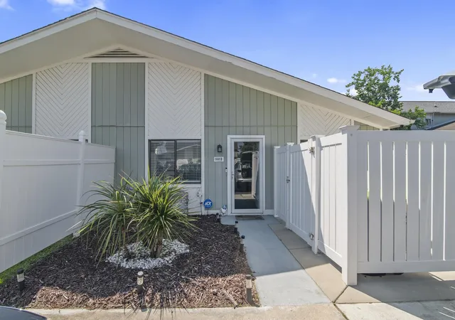 Photo 2 of Townhouse for sale at 1441 Turkey Ridge Rd #D, Surfside Beach, SC 29575 | MLS# 2620719 | Listing updated on 2026-09-25