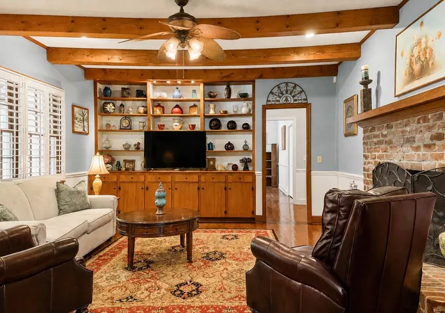 Photo 3 of Sale Pending at 221 Azalea Dr, Mullins, SC 29574 | MLS# 2620800 | Listing updated on 2026-09-12