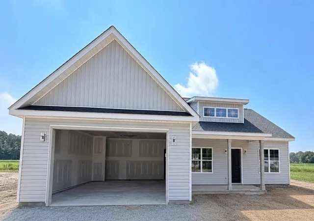 Photo 1 of Sale Pending at 2721 Loop Rd, Loris, SC 29569 | MLS# 2620847 | Listing updated on 2026-09-02
