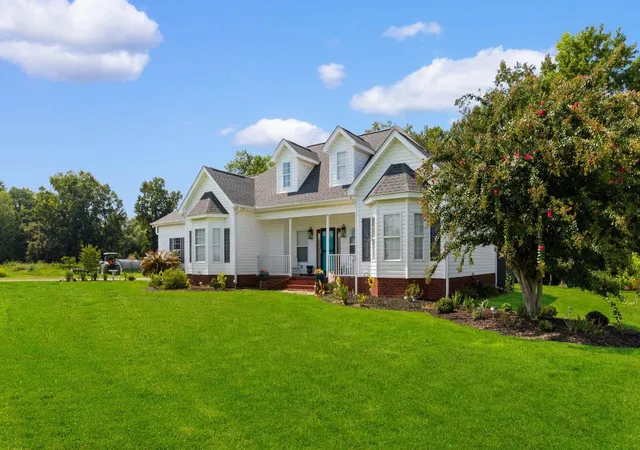Photo 3 of Single family home for sale at 735 Four Mile Rd, Conway, SC 29526 | MLS# 2620942 | Listing updated on 2026-10-07