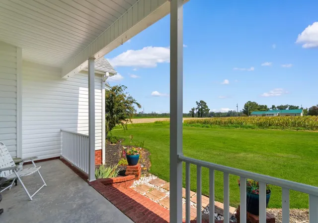 Photo 3 of Single family home for sale at 735 Four Mile Rd, Conway, SC 29526 | MLS# 2620942 | Listing updated on 2026-10-07