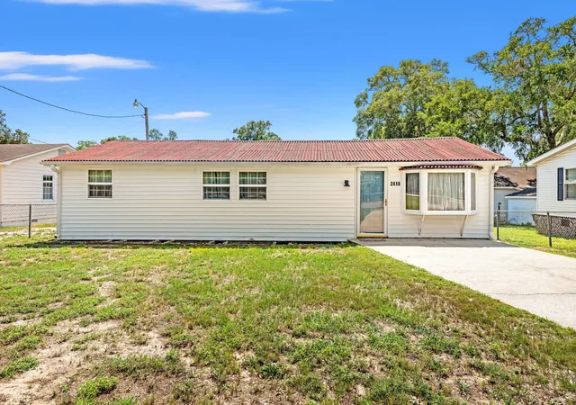 Photo 1 of Single family home for sale at 2418 Park St, North Myrtle Beach, SC 29582 | MLS# 2620968 | Listing updated on 2026-09-10