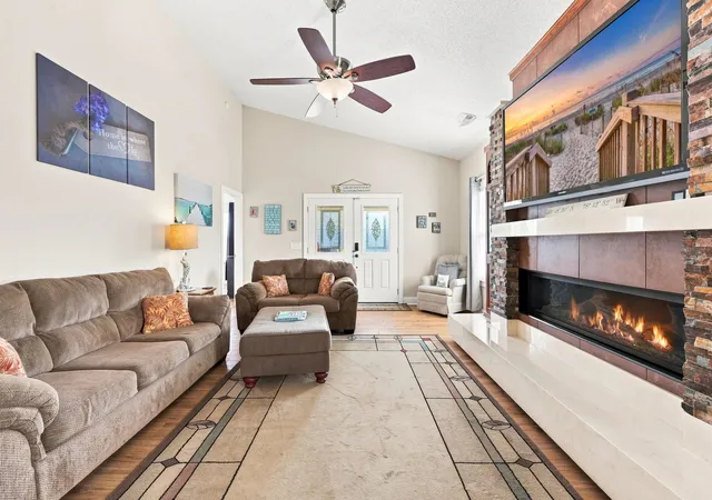 Photo 3 of Single family home for sale at 703 27th Ave S, North Myrtle Beach, SC 29582 | MLS# 2620984 | Listing updated on 2026-09-11