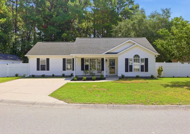 Photo 1 of Sale Pending at 1057 Courtyard Dr, Conway, SC 29526 | MLS# 2620986 | Listing updated on 2026-09-10