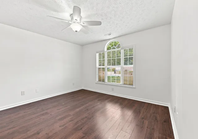 Photo 3 of Sale Pending at 1057 Courtyard Dr, Conway, SC 29526 | MLS# 2620986 | Listing updated on 2026-09-10