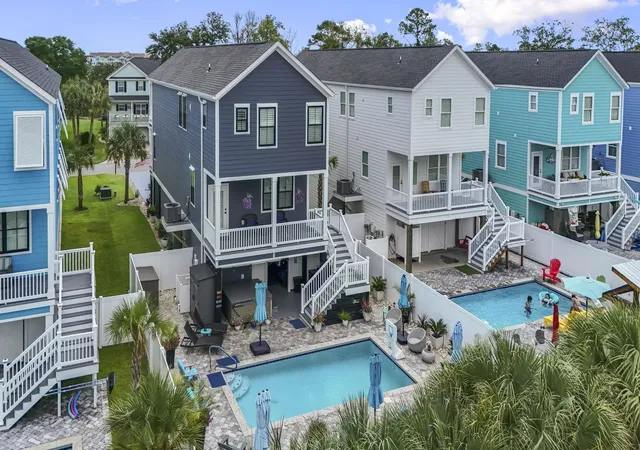 Photo 2 of Sale Pending at 707 Elizabeth Dr, Murrells Inlet, SC 29576 | MLS# 2621000 | Listing updated on 2026-09-02