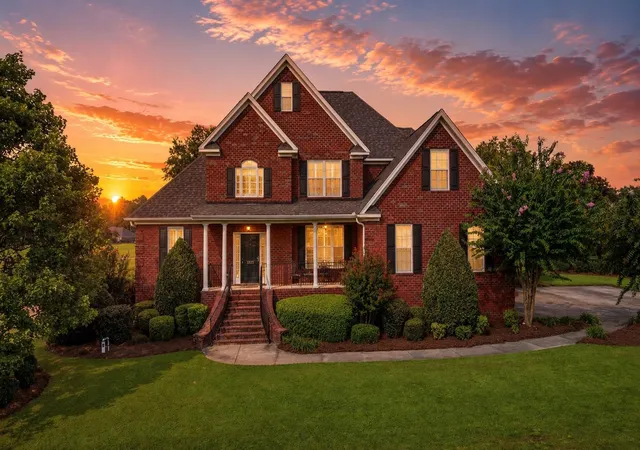 Photo 2 of Single family home for sale at 3325 Shadow Creek Dr, Florence, SC 29505 | MLS# 2621093 | Listing updated on 2026-09-13