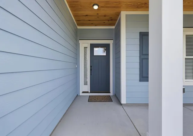 Photo 3 of Single family home for sale at 1413 Crooked Hook Rd, North Myrtle Beach, SC 29582 | MLS# 2621180 | Listing updated on 2026-09-03