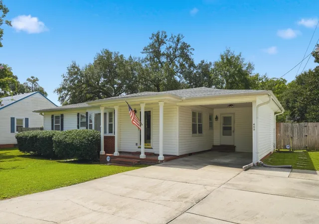 Photo 1 of Sale Pending at 409 Palmetto St, Conway, SC 29527 | MLS# 2621211 | Listing updated on 2026-09-03