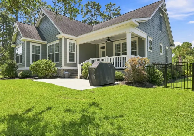 Photo 2 of Sale Pending at 724 Mcduffie Dr, Myrtle Beach, SC 29588 | MLS# 2621213 | Listing updated on 2026-09-08