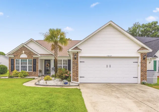 Photo 1 of Single family home for sale at 1005 Jocassee Dr, Little River, SC 29566 | MLS# 2621310 | Listing updated on 2026-09-02