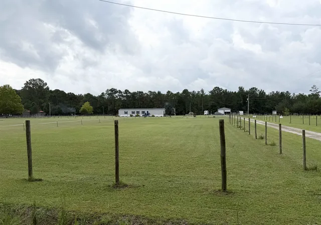 Photo 2 of Manufactured home for sale at 4224 Horse Pen Bay Rd, Aynor, SC 29511 | MLS# 2621335 | Listing updated on 2026-09-09