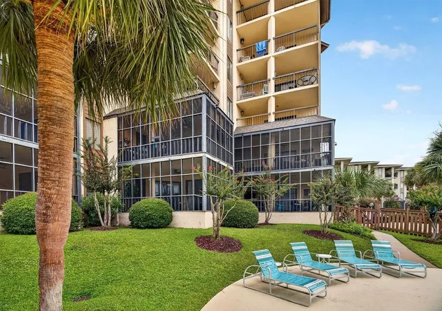 Listing Photo 2 - Condo for sale in building located at 310 73Rd Ave N, Myrtle Beach, SC 29572 - Unit #1B