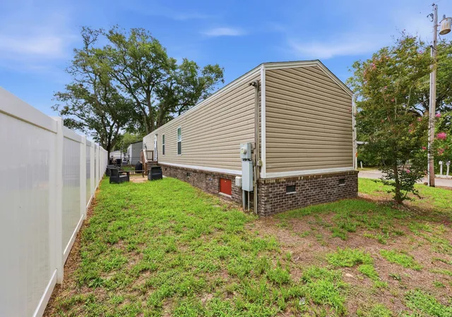Photo 21 of Manufactured home for sale at 818 Wayne St, North Myrtle Beach, SC 29582 | MLS# 2621362 | Listing updated on 2026-09-02