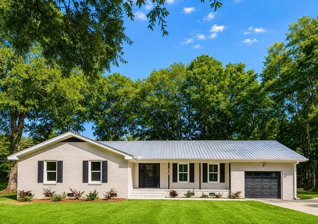 Photo 2 of Single family home for sale at 3700 Limerick Rd, Myrtle Beach, SC 29579 | MLS# 2621381 | Listing updated on 2026-10-06