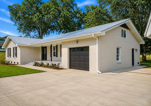 Photo 4 of Single family home for sale at 3700 Limerick Rd, Myrtle Beach, SC 29579 | MLS# 2621381 | Listing updated on 2026-10-06