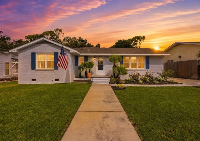 Photo 3 of Single family home for sale at 7711 Woodland Dr, Myrtle Beach, SC 29572 | MLS# 2621470 | Listing updated on 2026-09-14