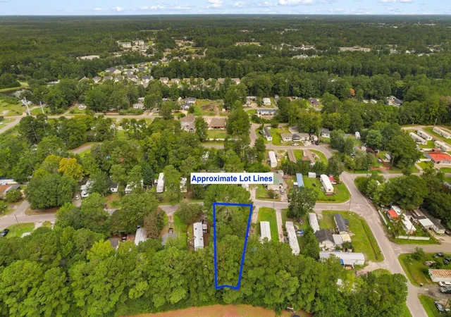 Photo 2 of Sale Pending at 909 Wisteria Ave, Conway, SC 29526 | MLS# 2621485 | Listing updated on 2026-09-02