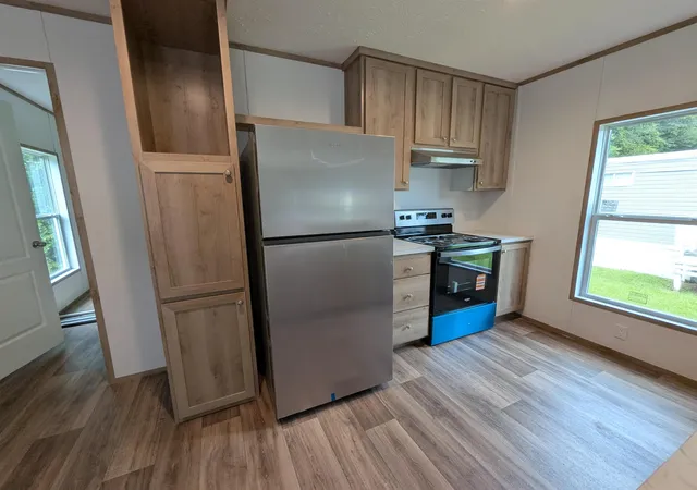 Photo 3 of Manufactured home for sale at 142 Lida Ln, Loris, SC 29569 | MLS# 2621486 | Listing updated on 2026-09-01