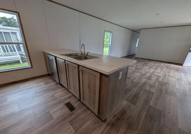 Photo 4 of Manufactured home for sale at 142 Lida Ln, Loris, SC 29569 | MLS# 2621486 | Listing updated on 2026-09-01