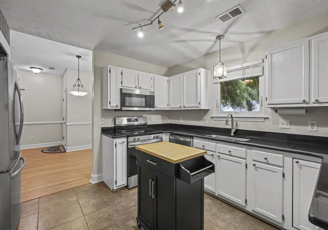 Photo 2 of Sale Pending at 254 Reef Run Rd, Pawleys Island, SC 29585 | MLS# 2621531 | Listing updated on 2026-10-05