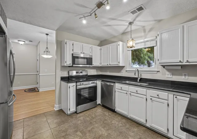 Photo 4 of Sale Pending at 254 Reef Run Rd, Pawleys Island, SC 29585 | MLS# 2621531 | Listing updated on 2026-10-05