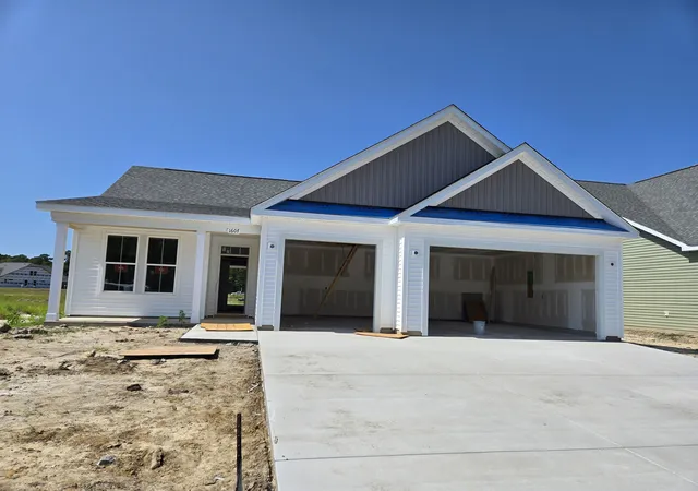 Photo 1 of Single family home for sale at 1607 Breakwater Dr, Little River, SC 29566 | MLS# 2621621 | Listing updated on 2026-09-05
