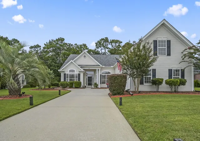 Photo 1 of Sale Pending at 204 Willow Bay Dr, Murrells Inlet, SC 29576 | MLS# 2621623 | Listing updated on 2026-09-03