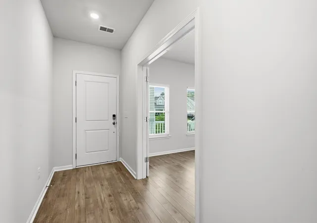 Photo 3 of Single family home for sale at 5681 Lacebark Trl, Myrtle Beach, SC 29577 | MLS# 2621633 | Listing updated on 2026-09-01