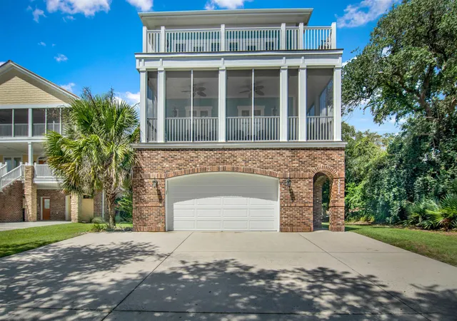Photo 2 of Mansion for sale at 5637 Porcher Dr, Myrtle Beach, SC 29577 | MLS# 2621644 | Listing updated on 2026-09-03