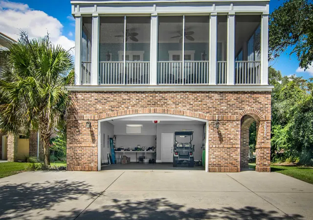 Photo 3 of Mansion for sale at 5637 Porcher Dr, Myrtle Beach, SC 29577 | MLS# 2621644 | Listing updated on 2026-09-03