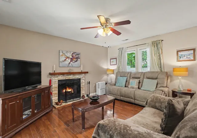 Photo 3 of Single family home for sale at 815 Willow Tr, Myrtle Beach, SC 29572 | MLS# 2621647 | Listing updated on 2026-09-03