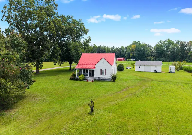Photo 2 of Single family home for sale at 827 Sheila Dr, Johnsonville, SC 29555 | MLS# 2621656 | Listing updated on 2026-10-06