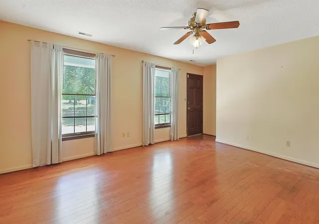 Photo 2 of Single family home for sale at 287 Kings River Rd, Pawleys Island, SC 29585 | MLS# 2621663 | Listing updated on 2026-09-29