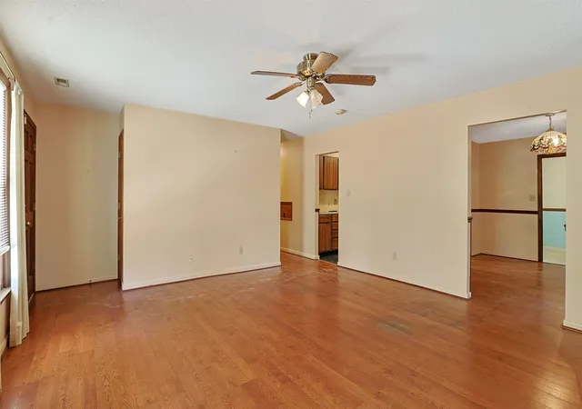 Photo 3 of Single family home for sale at 287 Kings River Rd, Pawleys Island, SC 29585 | MLS# 2621663 | Listing updated on 2026-09-29