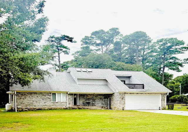 Photo 1 of Single family home for sale at 521 16th Avenue N, Surfside Beach, SC 29575 | MLS# 2621666 | Listing updated on 2026-09-01