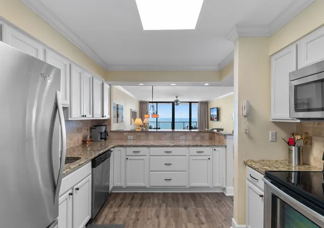 Listing Photo 4 - Condo for sale in building located at 2511 S Ocean Blvd, Myrtle Beach, SC 29577