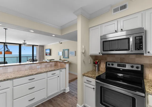 Listing Photo 5 - Condo for sale in building located at 2511 S Ocean Blvd, Myrtle Beach, SC 29577