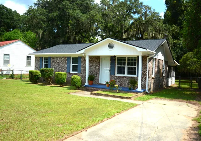 Photo 1 of Single family home for sale at 329 Bayview Ave, Georgetown, SC 29440 | MLS# 2621696 | Listing updated on 2026-09-03