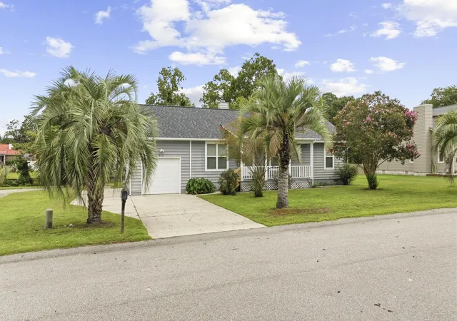 Photo 2 of Sale Pending at 609 Six Lakes Dr, Myrtle Beach, SC 29588 | MLS# 2621710 | Listing updated on 2026-09-05