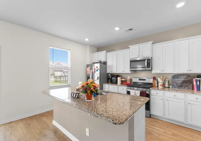 Photo 3 of Single family home for sale at 2021 Sage Dr, Myrtle Beach, SC 29588 | MLS# 2621722 | Listing updated on 2026-09-03