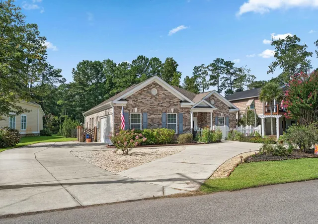 Photo 2 of Single family home for sale at 305 Brace Dr, Pawleys Island, SC 29585 | MLS# 2621737 | Listing updated on 2026-09-24