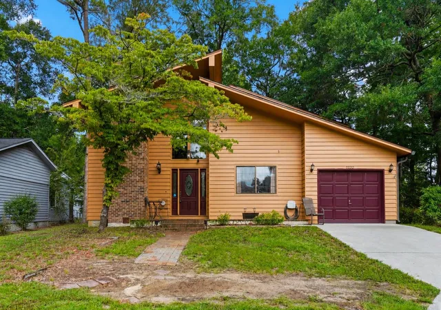 Photo 1 of Single family home for sale at 2232 Franklin Cir, Little River, SC 29566 | MLS# 2621740 | Listing updated on 2026-09-11