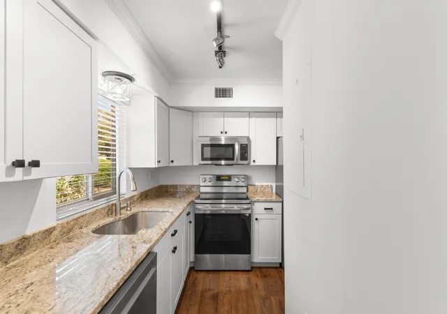 Listing Photo 5 - Condo for sale in building located at 901 Villa Dr, North Myrtle Beach, SC 29582 - Unit #901